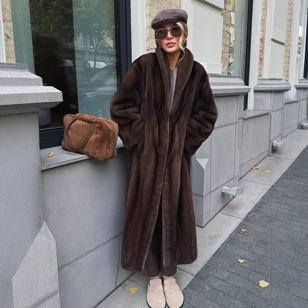 Damen Langer Kunstfellmantel mit Stehkragen und Oversize-Passform Nord Taschen
