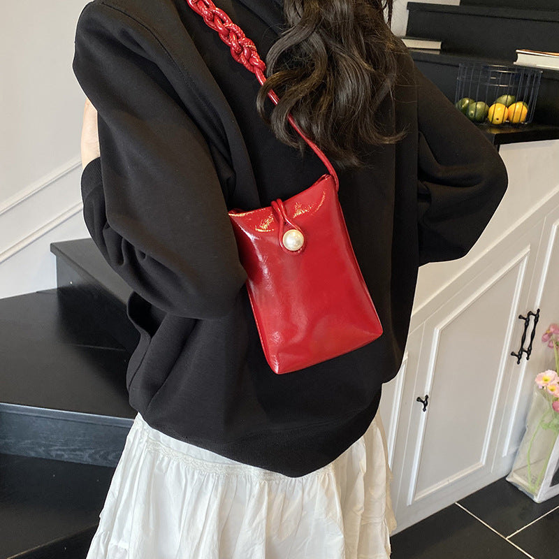 Damen elegante Clutch mit Perlenakzent Nord Taschen
