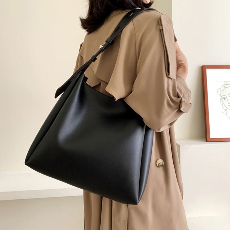 Damen Hobo-Tasche mit eleganter Struktur und abnehmbarem Schulterriemen Nord Taschen