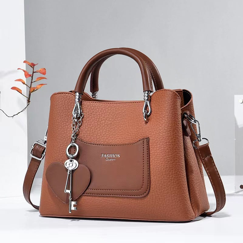 Damen Handtasche mit strukturiertem Kunstleder und abnehmbaren Anhänger Nord Taschen