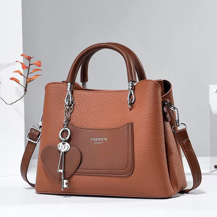 Damen Handtasche mit strukturiertem Kunstleder und abnehmbaren Anhänger Nord Taschen