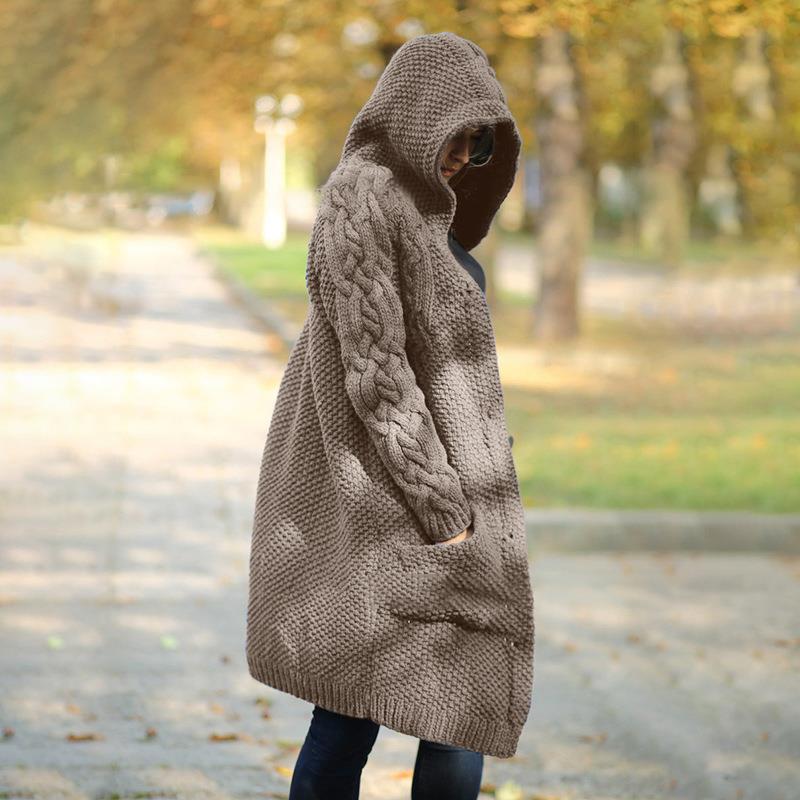 Damen Oversize Kapuzen-Strickmantel mit Zopfstrickärmeln und Eingrifftaschen Drune