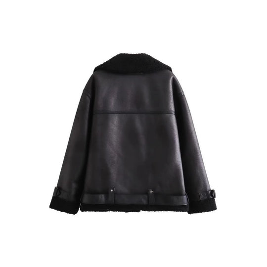 Damen Fliegerjacke im Bikerstil mit Teddyfutter, Kunstlederbesatz und Taillengürtel Nord Taschen