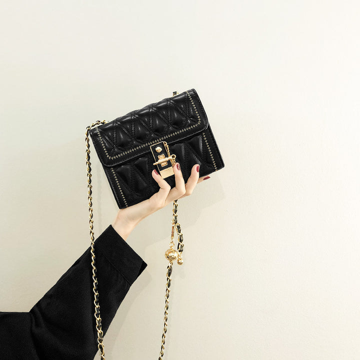 Damen Clutch-Tasche mit luxuriöser Steppung und elegantem Kettenverschluss Nord Taschen
