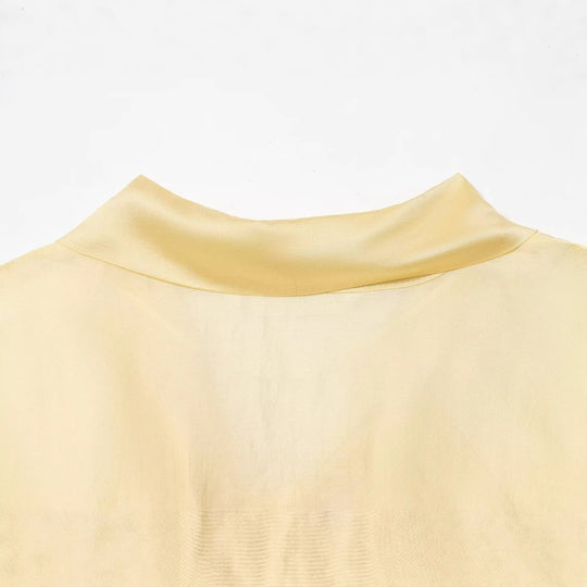 Damen Seidige Bluse mit Bindeschal und Ballonärmeln Nord Taschen