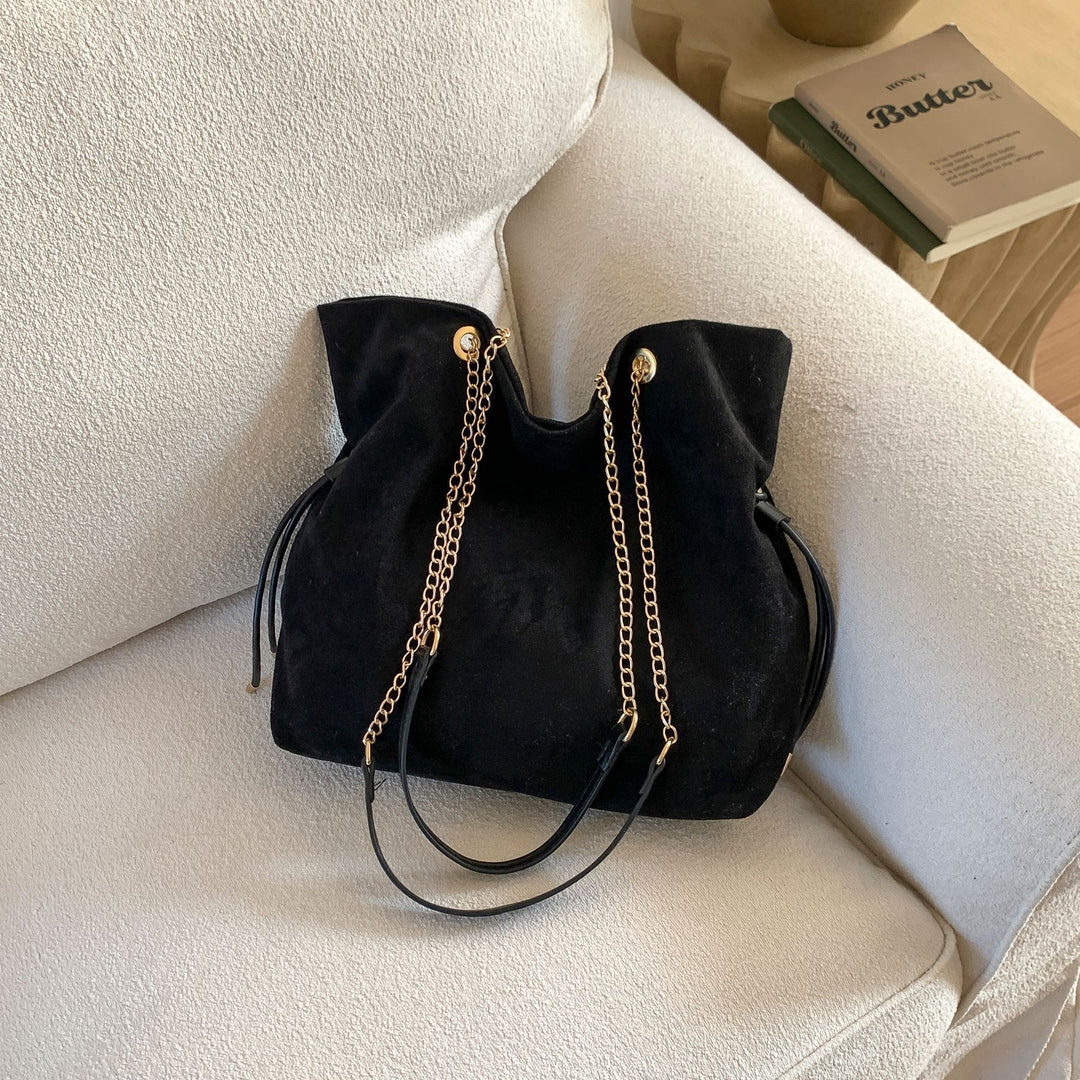 Damen Hobo-Tasche mit elegantem Kettenzug und vielseitigem Innenraum Nord Taschen
