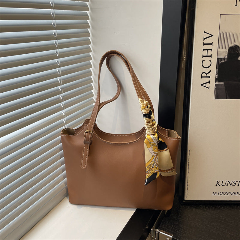 Damen elegante Tragetasche mit modischem Schal-Akzent Nord Taschen
