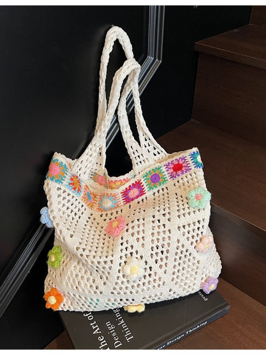 Damen gehäkelte Strandtasche mit bunten Blumenapplikationen Nord Taschen