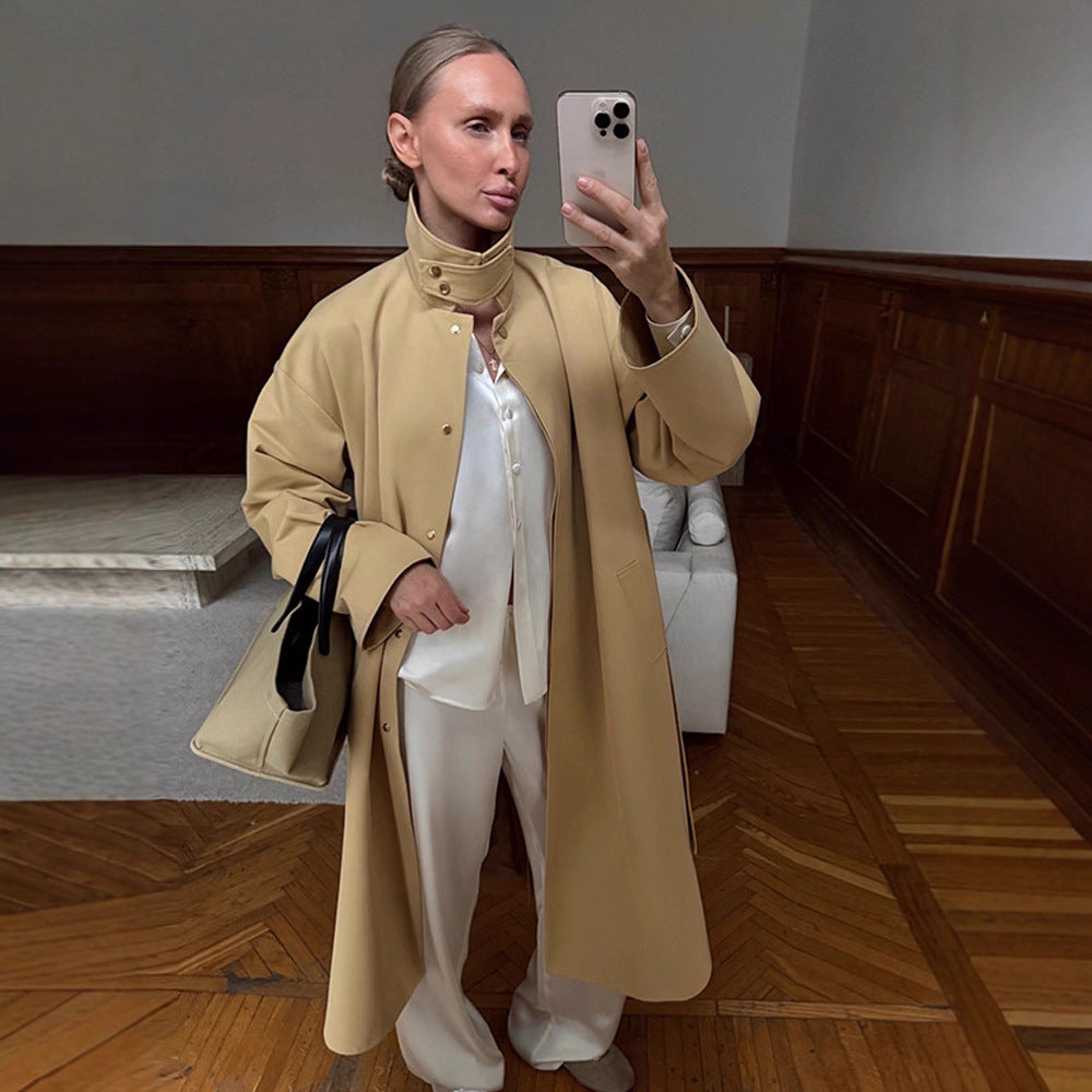 Damen Maxilanger Oversize-Trenchcoat mit Stehkragen und verdeckter Druckknopfleiste Nord Taschen