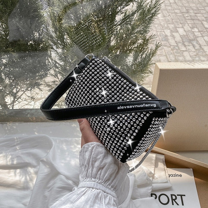 Damen Glamouröse Handtasche mit funkelnden Strassakzenten Nord Taschen