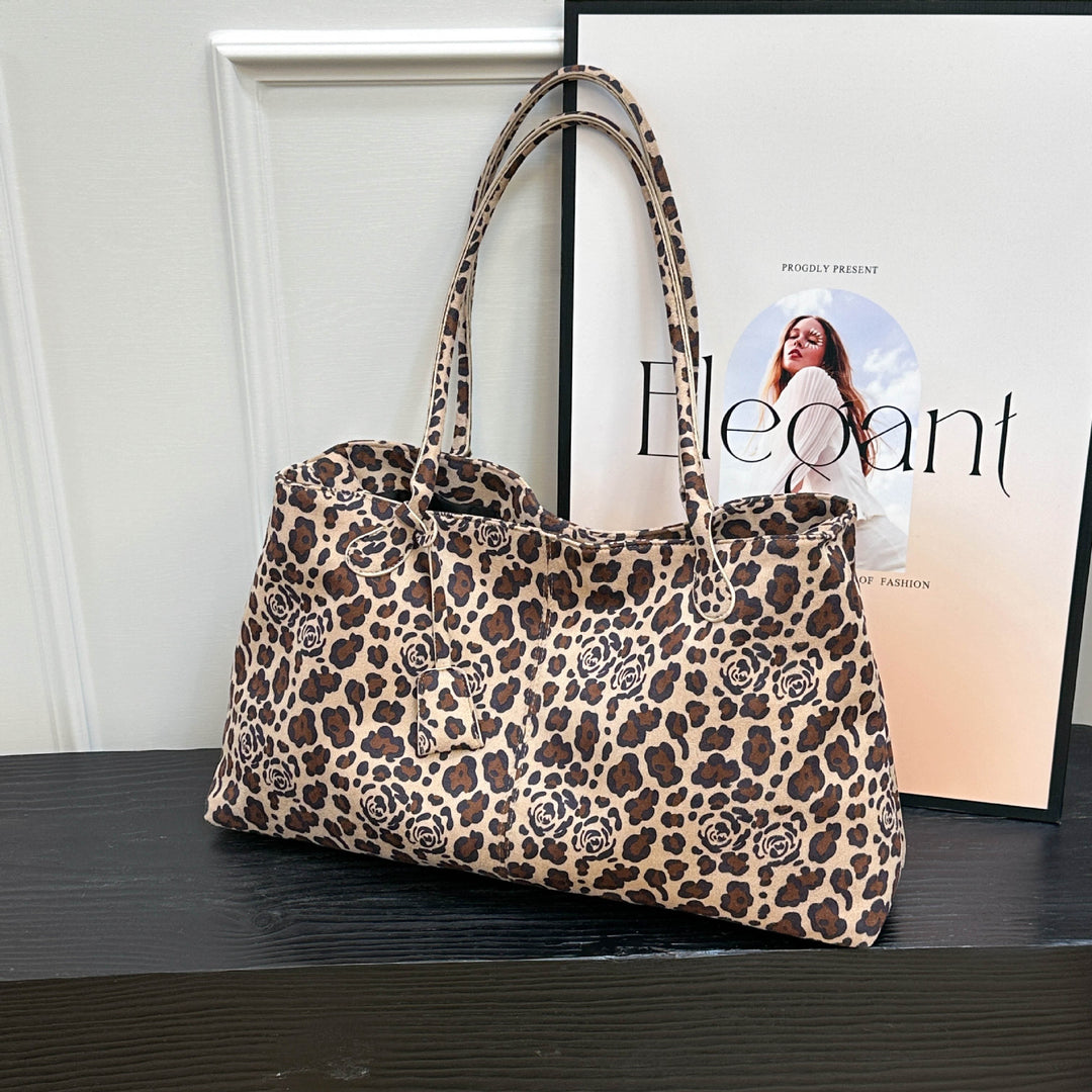 Damen elegante Taschentasche aus weichem Kunstleder Nord Taschen