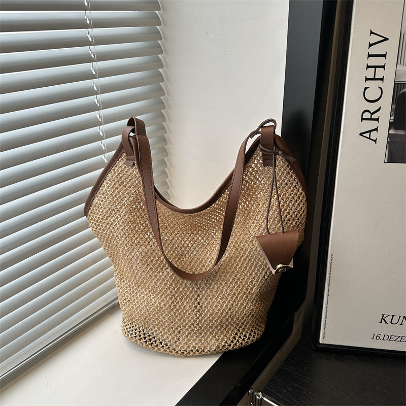 Damen geflochtene Henkeltasche mit eleganten Lederakzenten Nord Taschen