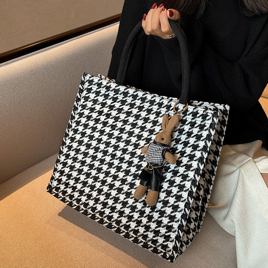 Damen Tragetasche im modernen Hahnentritt-Design Nord Taschen
