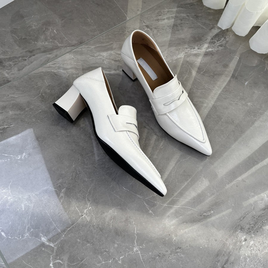 Damen spitze Pumps mit elegantem Riemen und bequemen Blockabsatz - Vittorelli