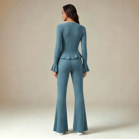Damen feinstrukturiertes Rippstrick-Set mit tailliertem Knopfcardigan, Volant-Taillenpassform und ausgestellter Schlaghose Nord Taschen