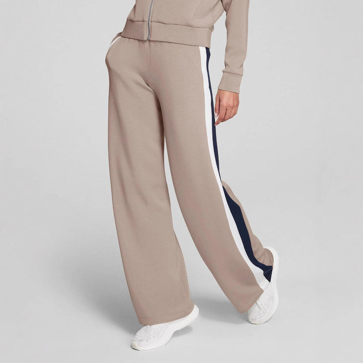 Damen Sportliche lange Hose mit seitlichen Kontraststreifen Nord Taschen