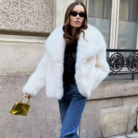 Damen Kurze Kunstpelzjacke im Bolero‑Stil mit extraweichem Schalkragen Nord Taschen
