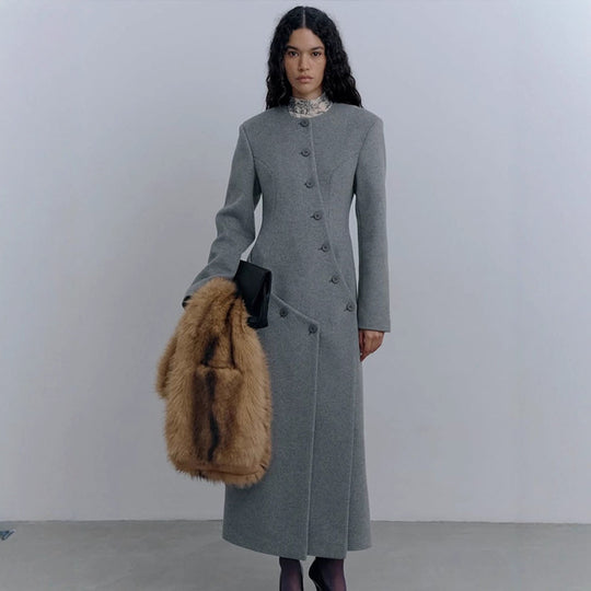 Damen Langer taillierter Wollmix-Mantel mit Rundhalsausschnitt und asymmetrischer Knopfleiste Nord Taschen