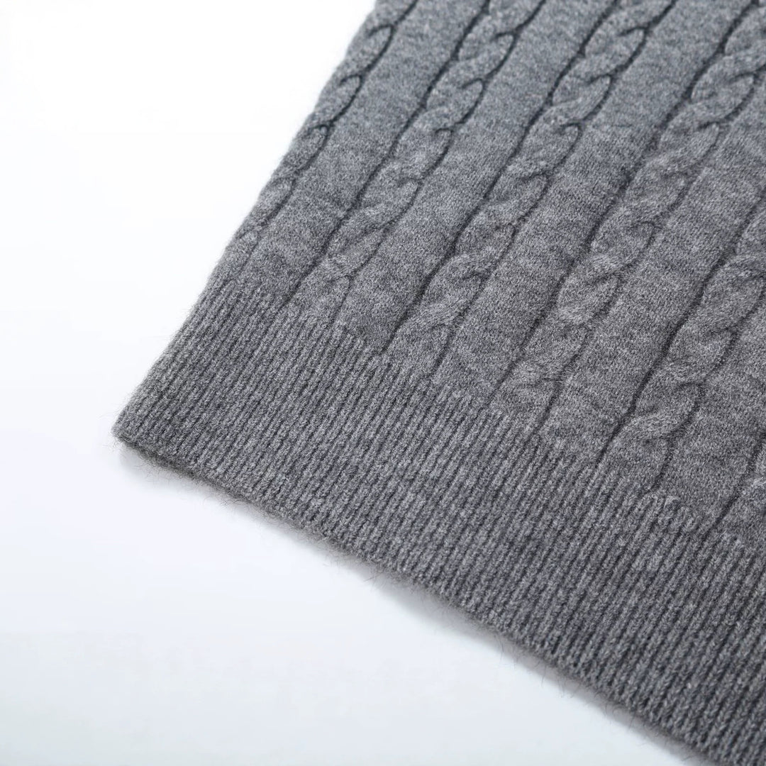 Damen Oversize Zopfmuster-Pullover mit V-Ausschnitt und breitem Rippbündchen Nord Taschen