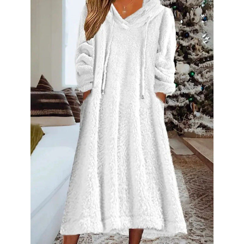 Damen Maxikleid aus Teddy-Fleece mit Kapuze, V-Ausschnitt und Eingrifftaschen Nord Taschen