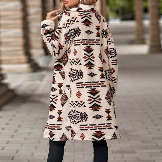 Damen Teddy-Mantel mit Aztekenmuster, Knopfleiste und aufgesetzten Taschen Nord Taschen