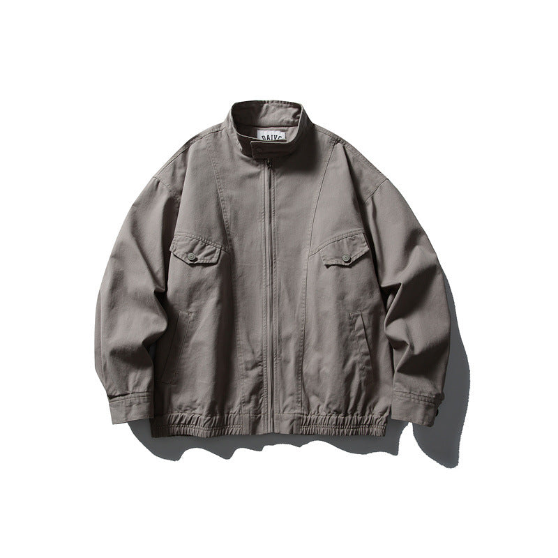 Herren Boxy-Fieldblouson mit Stehkragen, Frontreißverschluss und Pattentaschen Nord Taschen