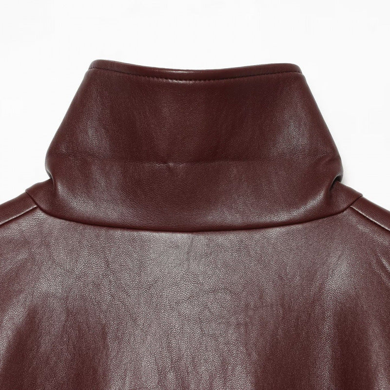 Damen Kurz geschnittene Kunstlederjacke mit Stehkragen und durchgehendem Reißverschluss Nord Taschen