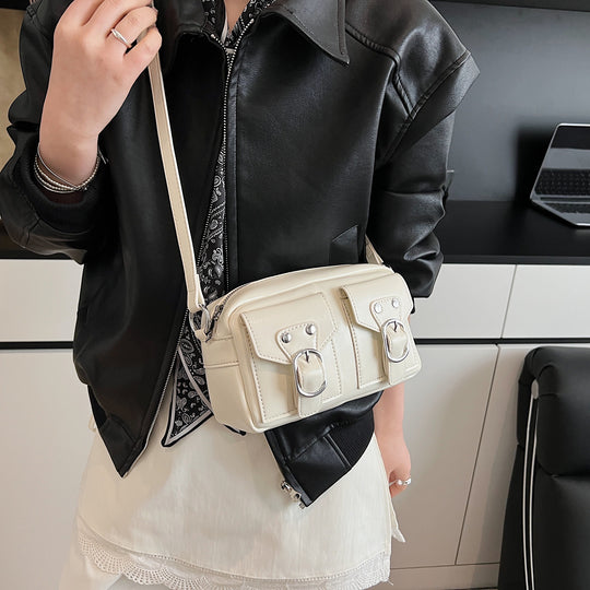 Damen Schultertasche mit stilvollem Schnallen-Detail und praktischen Fächern Nord Taschen