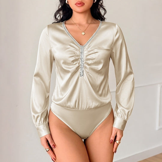 Damen Satinbluse mit V-Ausschnitt, geraffter Frontpartie und Zierband Nord Taschen