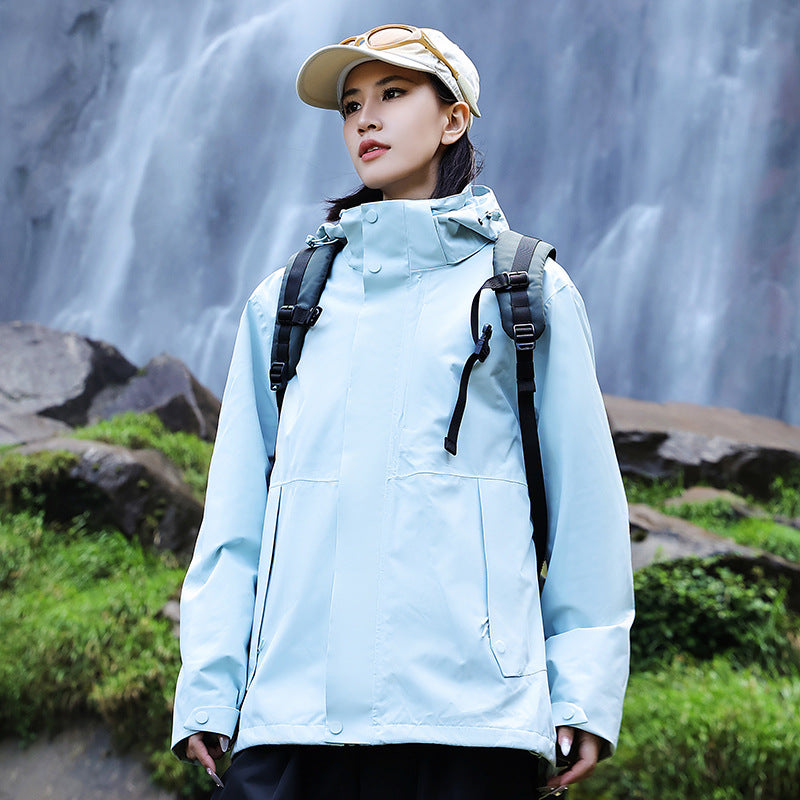 Damen technische Mehrlagen-Hardshell-Regenjacke mit verstellbarer Kapuze, Brustriemen und wasserabweisenden Reißverschlüssen Nord Taschen
