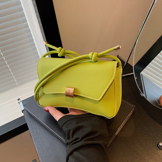 Damen Designer Umhängetasche mit elegantem Verschluss Nord Taschen