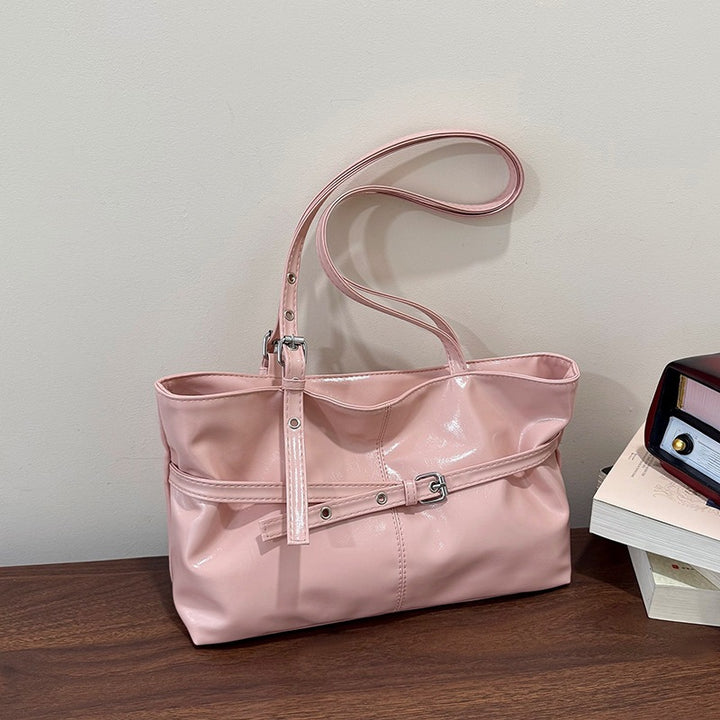 Damen modische Handtasche im stilvollen Design mit praktischen Fächern Nord Taschen