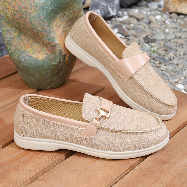 Damen nan elegante Veloursleder-Slipper mit dekorativer Metall-Hardware und flexibler Leichtlaufsohle Nord Taschen