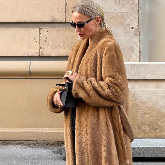 Damen Luxuriöser langer Pelzmantel mit Schalkragen und kaschierendem Oversize-Schnitt Nord Taschen