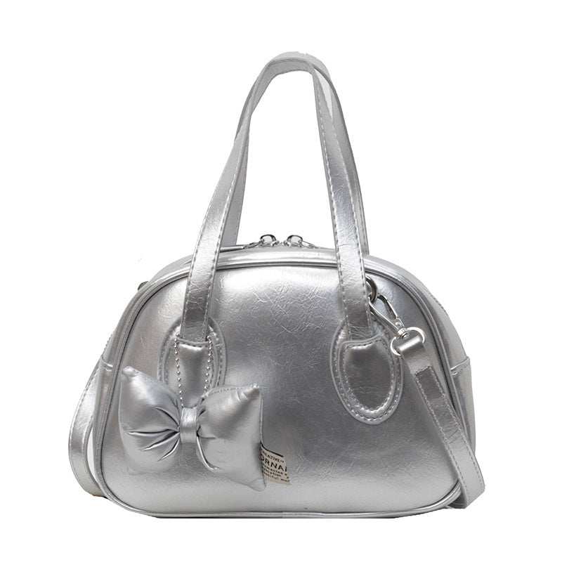 Damen Designer-Handtasche im verspielten Stil mit dekorativem Schleifen-Detail | Nord Taschen