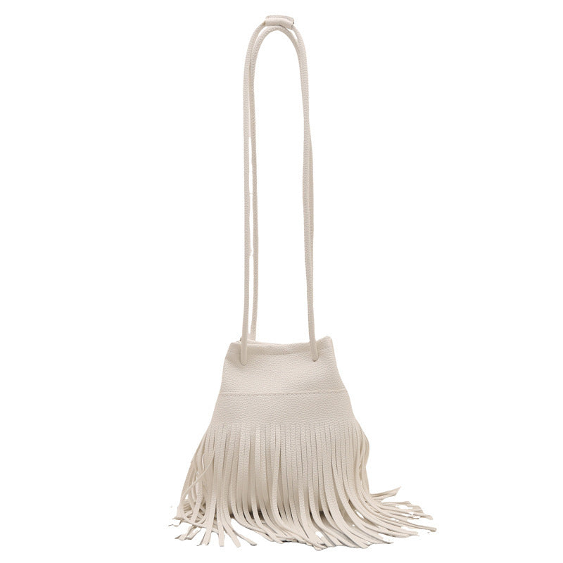 Damen Beuteltasche mit fransigem Design und praktischem Kordelzug Nord Taschen