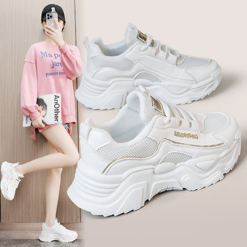 Damen Sportliche Sneakers mit modischer Metallic-Applikation und strukturierter Oberfläche