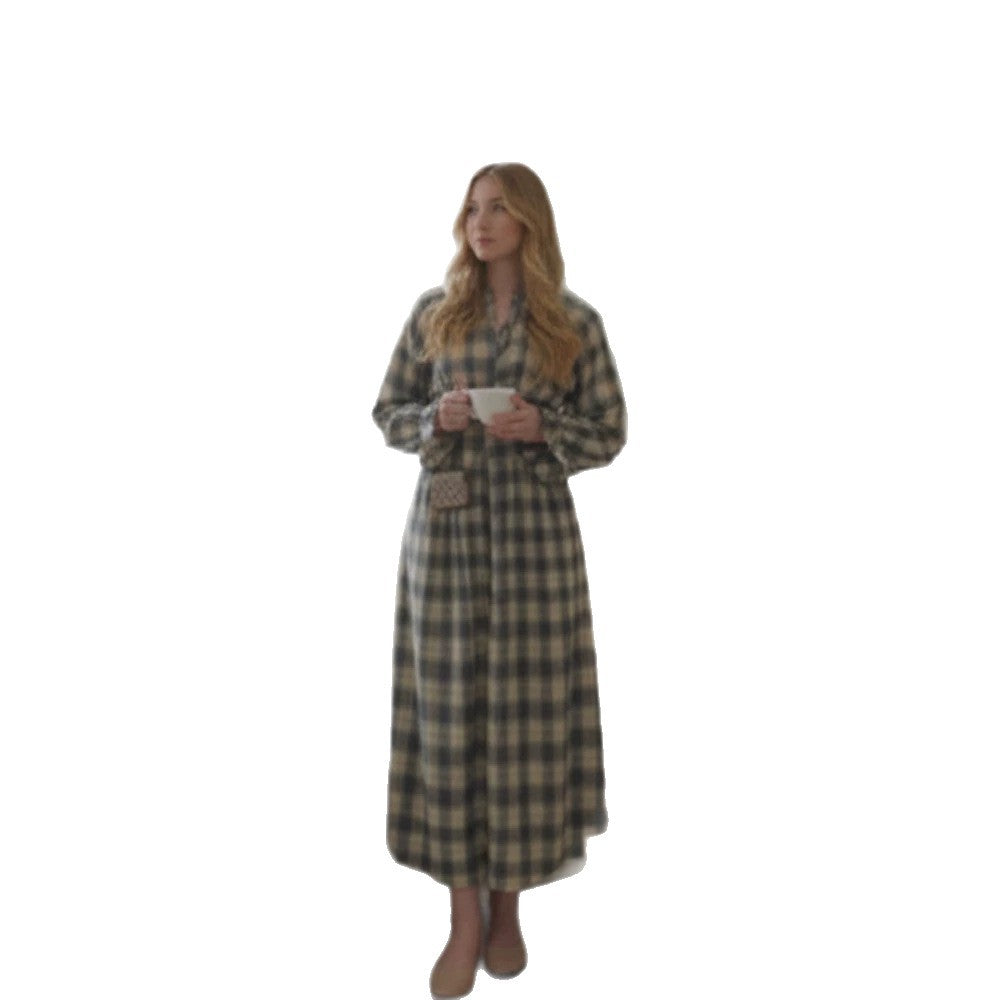Damen Maxikleid im Karierten Hemdblusenstil mit Taillengürtel und Rüschenmanschetten Nord Taschen
