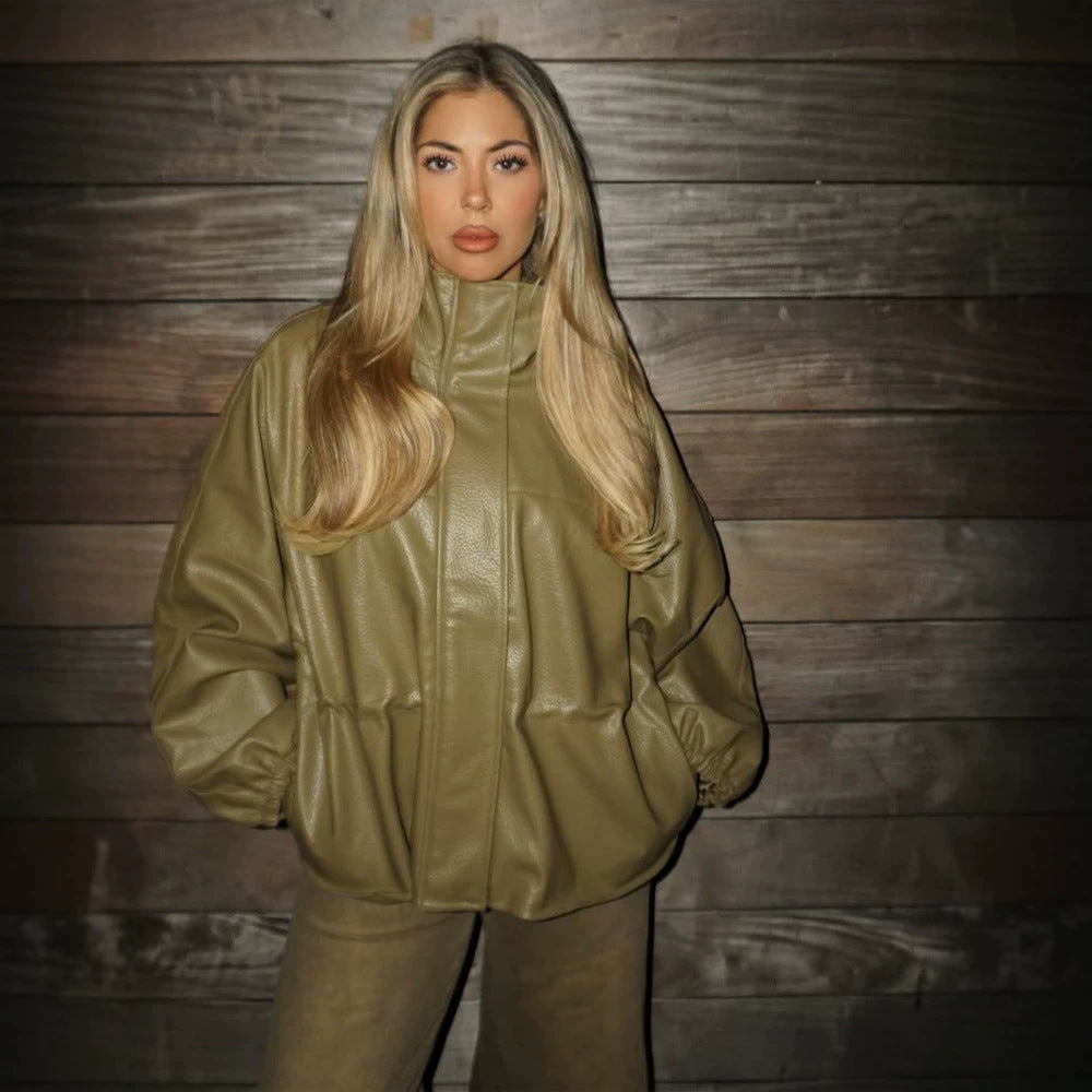 Damen Boxy Kunstlederjacke mit hohem Stehkragen, Tunnelzug-Taillierung und Ballonärmeln Nord Taschen