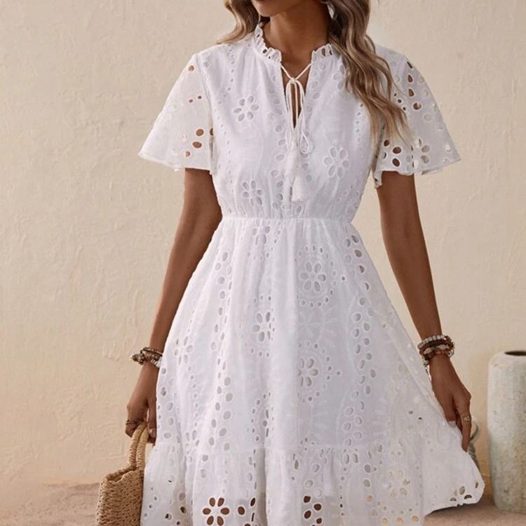 Damen Freizeitkleid mit Lochmuster und lockerer Passform