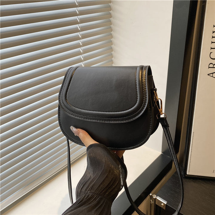 Damen Umhängetasche mit elegantem Klappverschluss und hochwertigem Kunstleder Nord Taschen