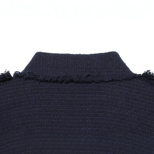 Damen Kurze Bouclé‑Jacke mit Fransensaum, Schulterpatten und aufgesetzten Pattentaschen Nord Taschen