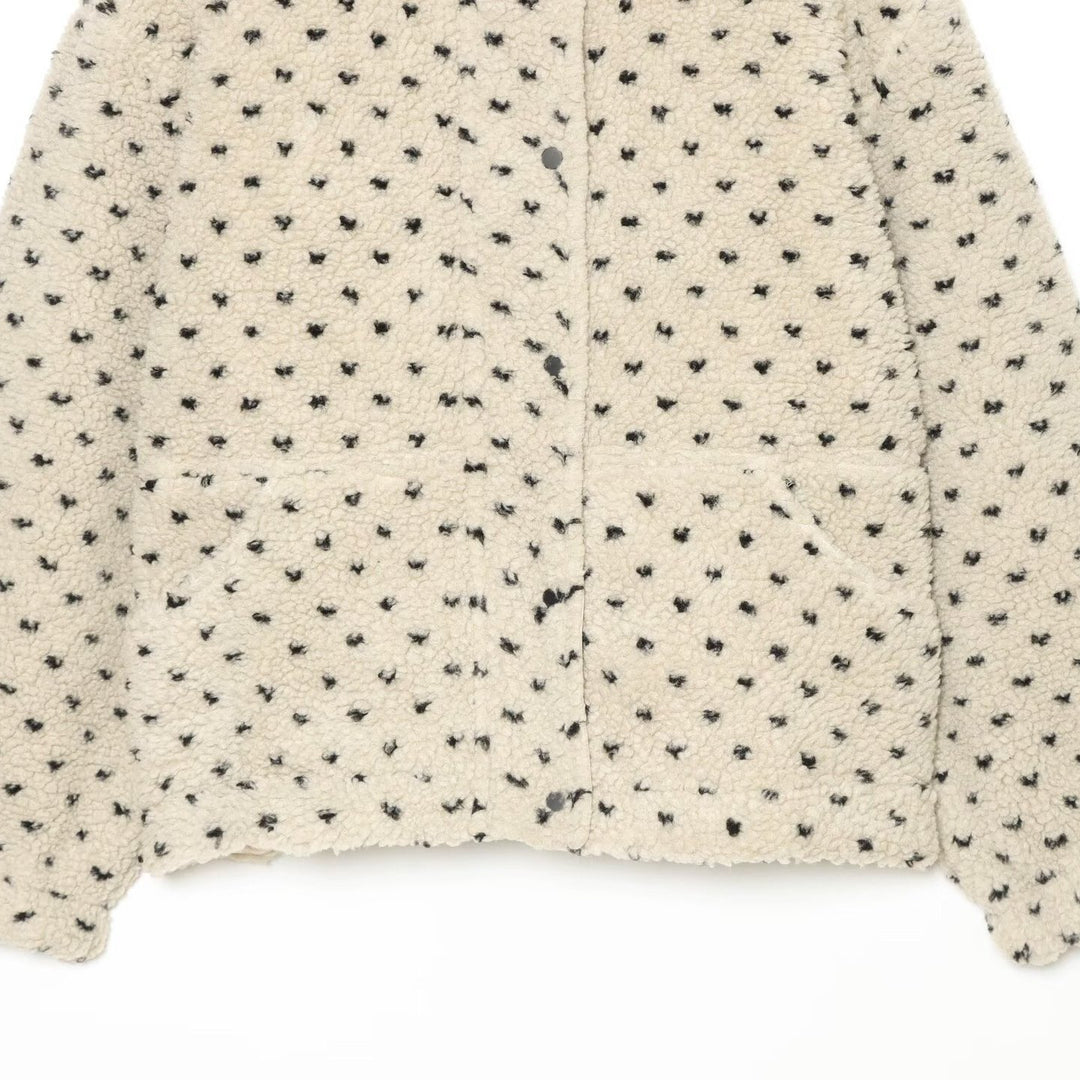 Damen Kurze Teddyjacke mit Stehkragen und Punktmuster Nord Taschen