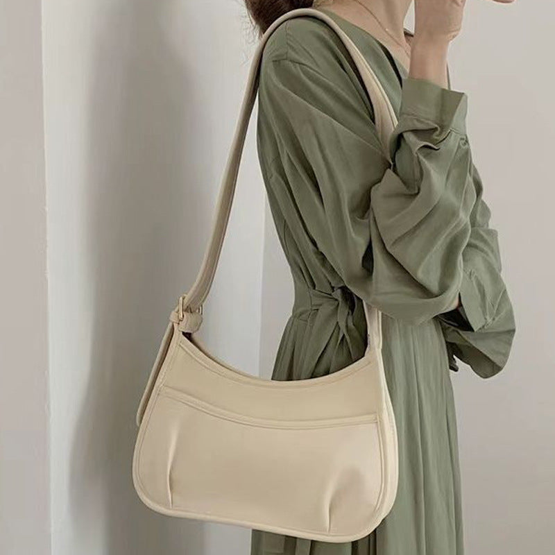 Damen Hobo-Tasche aus hochwertigem Kunstleder mit eleganter Struktur und modischem Tragegurt Nord Taschen