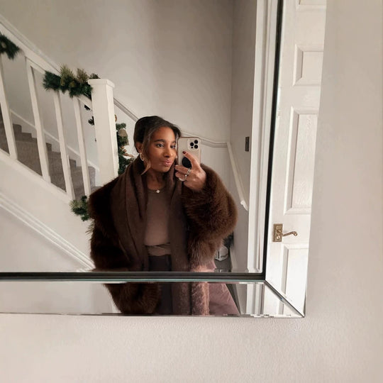 Damen Kurze Voluminöse Hochflor-Faux-Fur-Bolerojacke mit Boxy-Silhouette Nord Taschen