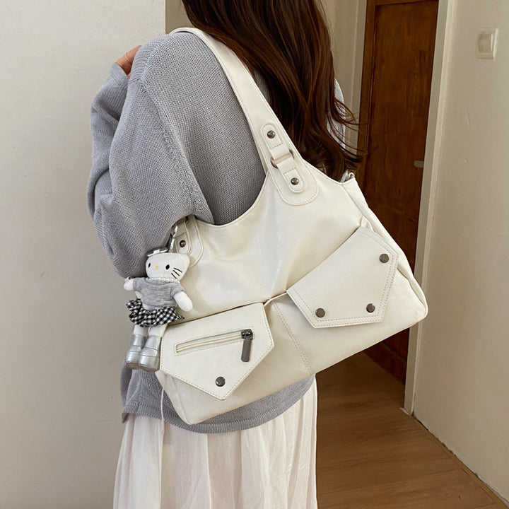 Damen modische Handtasche mit praktischem und verspieltem Anhänger Nord Taschen
