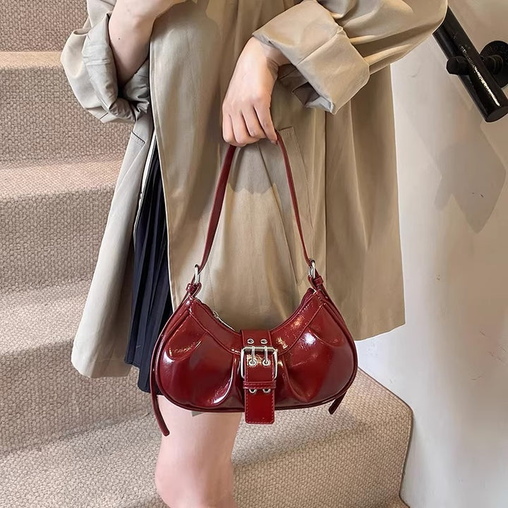 Damen Hobo-Tasche mit modischem Faltendesign und elegantem Kettenverschluss Nord Taschen