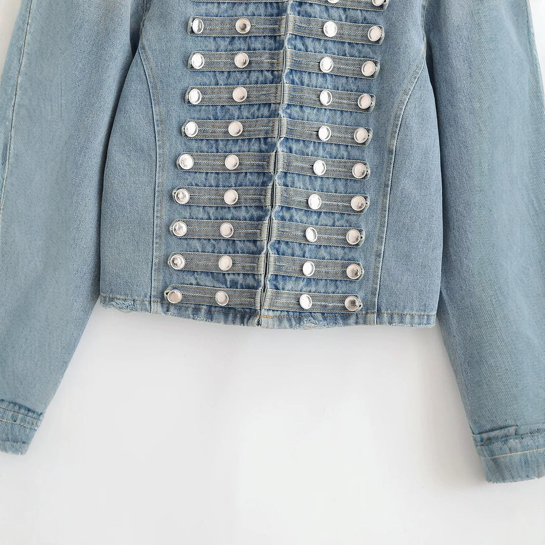 Damen Kurze Jeansjacke mit militärischer Paspelierung und dekorativen Metallknöpfen Nord Taschen