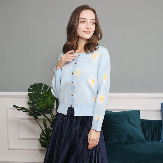 Damen Oversize-Strickcardigan mit Blumenapplikation, Perlmuttknöpfen und Wellensaum Nord Taschen