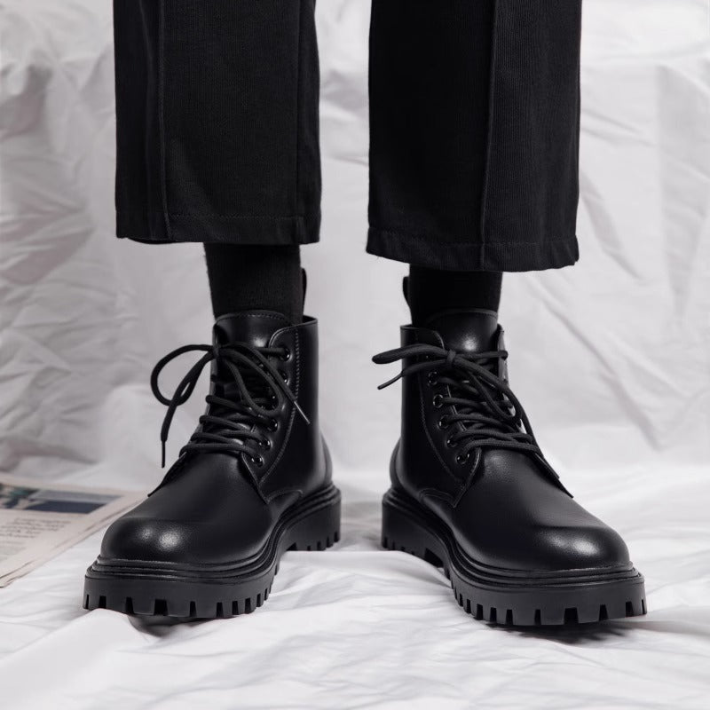 Herren Robuste Schnürstiefel mit rutschfester Sohle und stabiler Konstruktion - Vittorelli